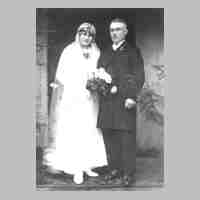 070-0029 Hochzeit von Ernst und Herta Hinz, die seit 1932 in Kawernicken lebten..jpg